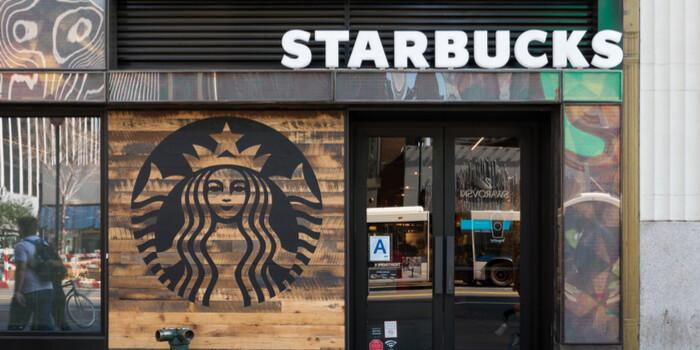 Starbucks Dünya Çapında Mağazalarının %90’ını Geri Açıyor