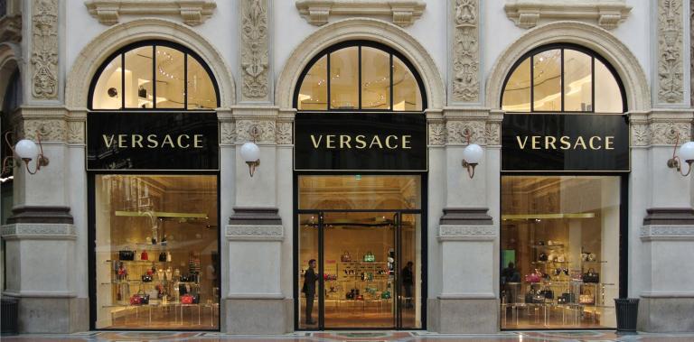 Versace %66 Ciro Düşüşü Açıkladı. Büyüme için Beklenti Gelecek Yıl