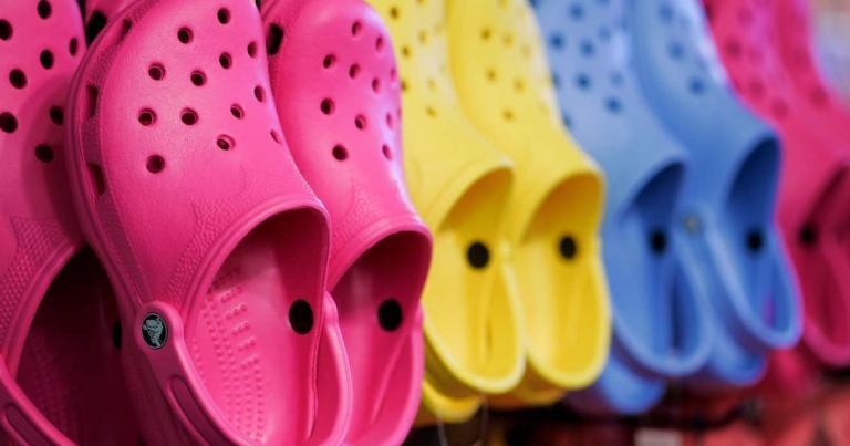 Crocs Rekor ‘Yıllık Gelir’ Bekliyor