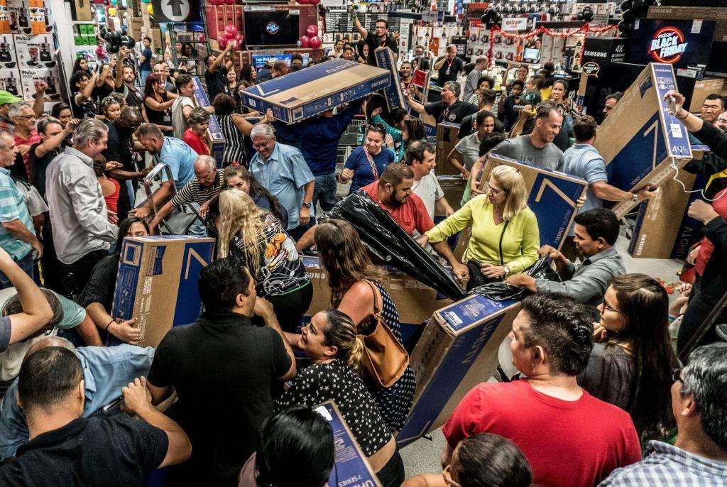 black friday mağaza i̇çi trafiği küreselde geçen yıla göre %4,6 arttı