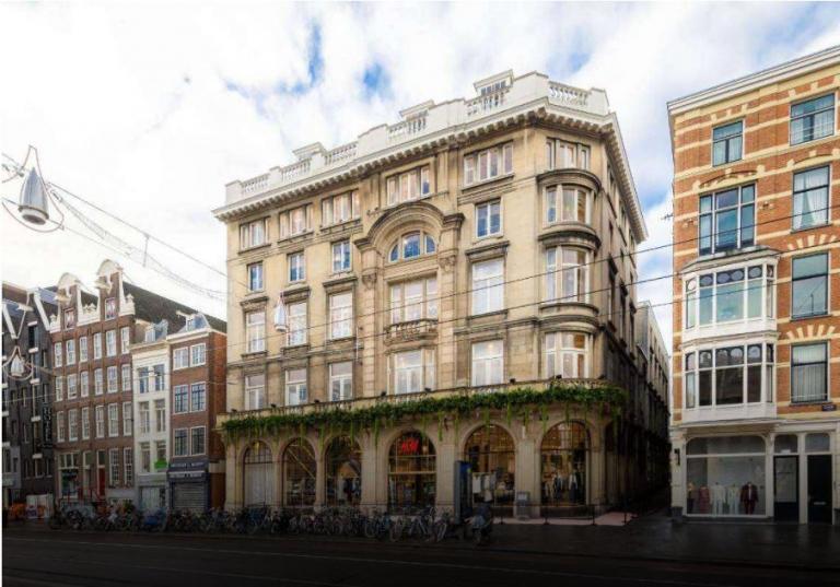 H&M, Amsterdam’da Yeni Mağaza Konseptini Deniyor