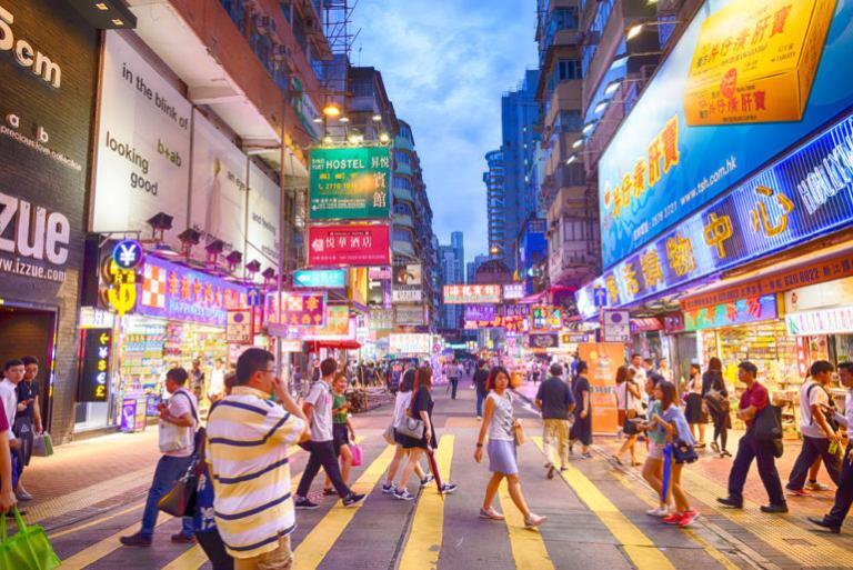 Hong Kong’da Perakende Satışları Toparlanıyor