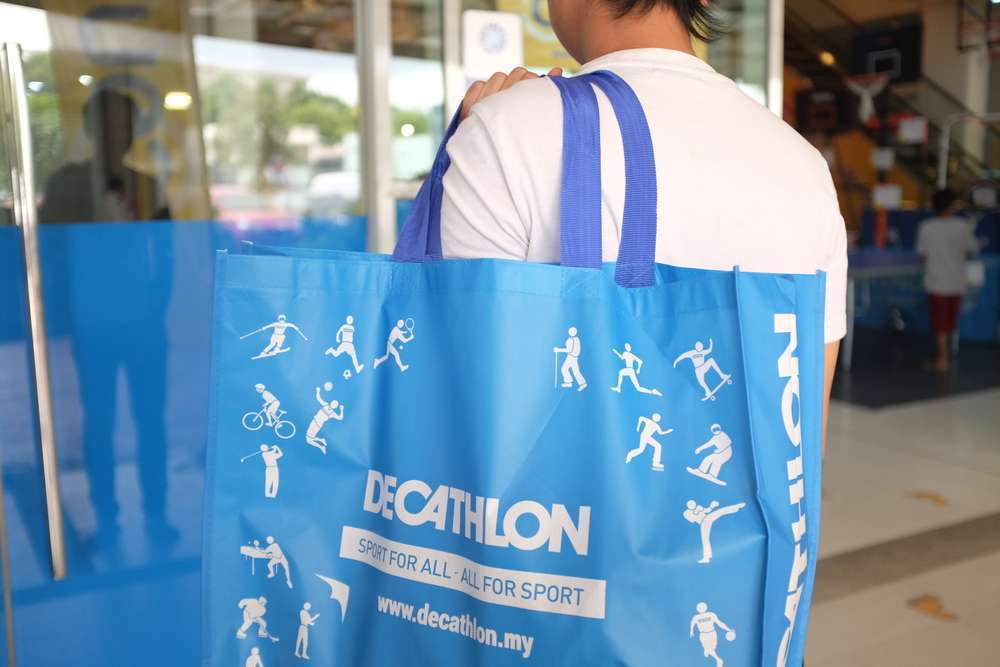 decathlon artık kıyafetleri ve sırt çantalarını da tamir ediyor
