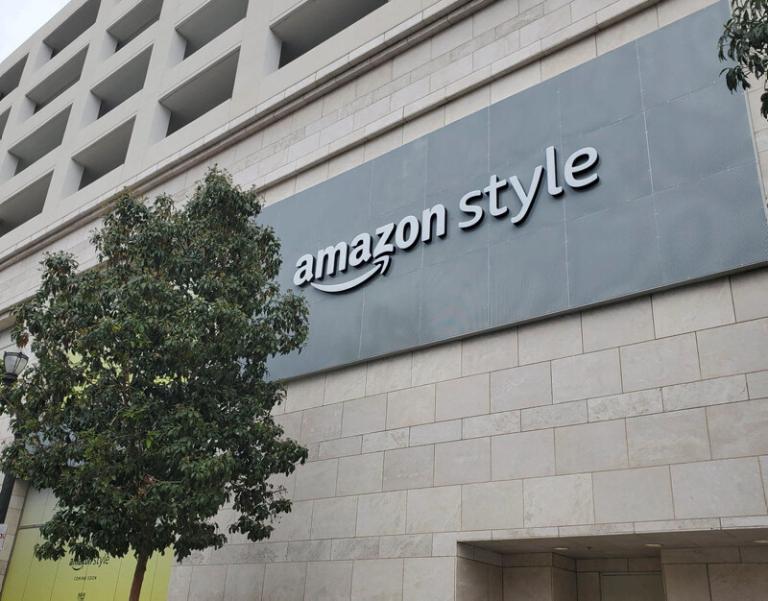 Amazon’un İlk Moda Mağazasında Alışverişe Yakından Bakış