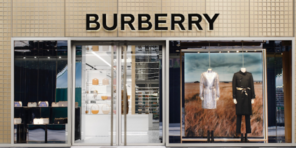 burberry, büyümesini abd ve z kuşağıyla yeniden yakalıyor 18 burberry store e1652875649190