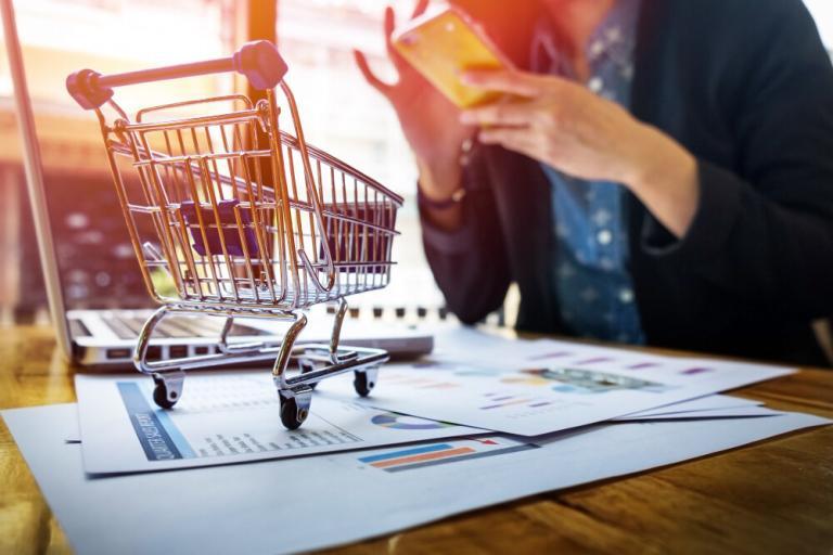E-ticaret Satışlarını Yönetmek İçin Yapay Zekayı Kullanmanın 3 Yolu