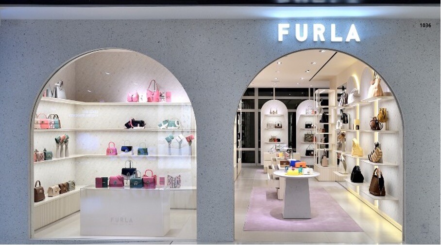 asya’nın en yeni ve i̇lgi çekici mağazalarıyla tanışın 31 yeni furla - ifc mağazası