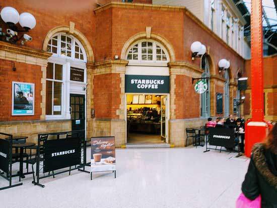 starbucks i̇ngiltere şubelerini satacak mı?