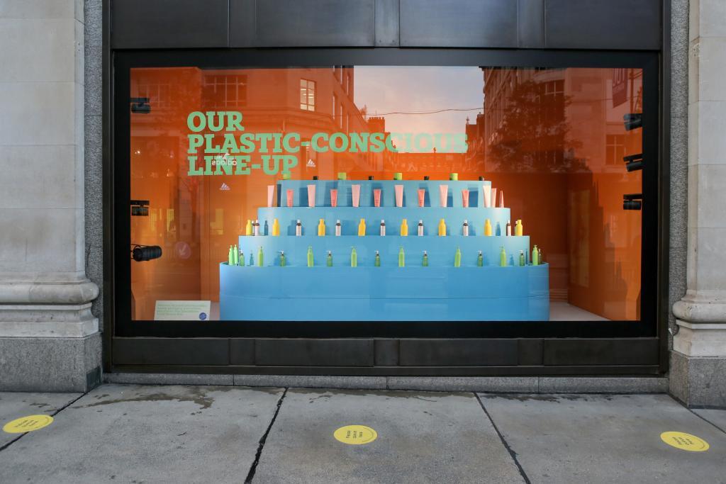 selfridges, 2030 yılına kadar döngüsel i̇şlemlerin %45’i bulacağını taahhüt ediyor