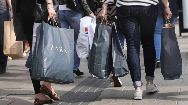 Birleşik Krallık’ta Ağustos Ayındaki Ayak Sayıları Canlı Ancak ‘Kemer Sıkma’ Bekleniyor