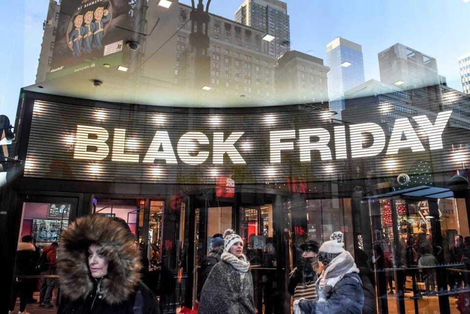 ebay, tüketicilerin black friday'de yeni ürünler almayı bırakacağını tahmin ediyor