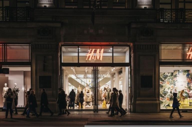H&M’in Yenilenen Regent Street Mağazası, Kıyafet Kiralama Servisi ve Güzellik Barına Ev Sahipliği Yapacak