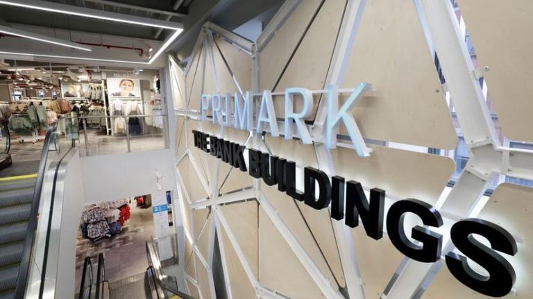 Primark, Fiyat Dondurma Hamlesiyle Rakipleri Üzerinde Baskı Kurmaya Hazırlanıyor