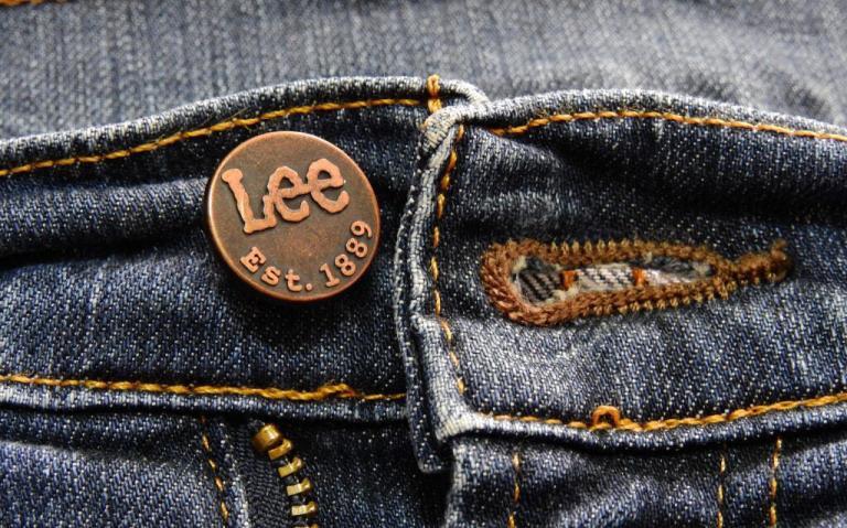 Lee Jeans, Ayakkabı Satışına da Başlayacak