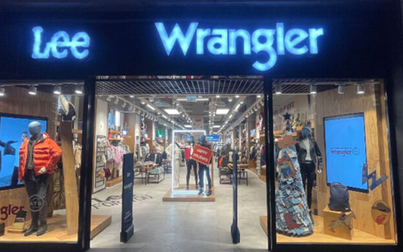 lee wrangler magaza