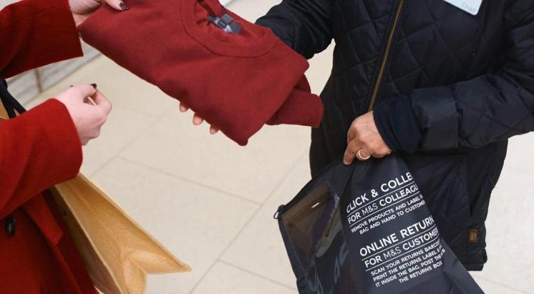 Marks & Spencer, Plastik Atıkları Azaltmak için ‘Kendi Çantanı Getir’ Uygulaması Başlattı