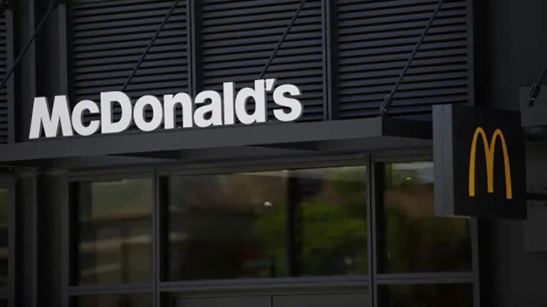McDonald’s, Neden Yüzlerce İşçiyi İşten Çıkarıp Şirket Ofislerini Kapatıyor?