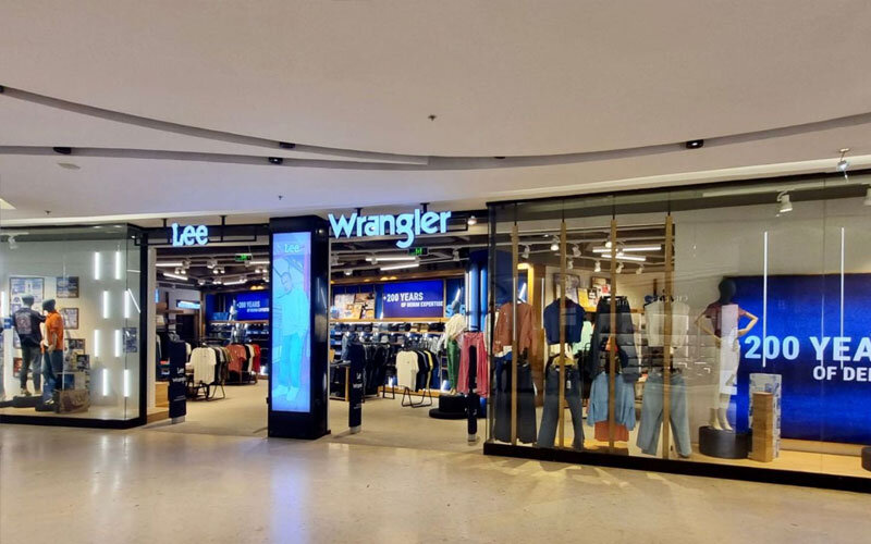 lee wrangler magaza