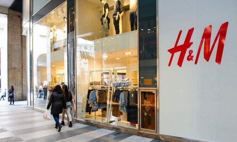H&M Ukrayna’daki Mağazalarını Yeniden Açacak
