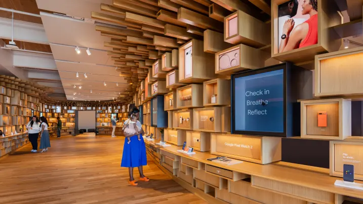 google, halka açık bir kafe, mağaza ve etkinlik alanı açıyor