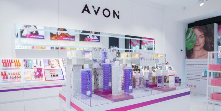Avon, Yeni Dönemde Mağazalara ve Sosyal Medyaya Yöneliyor