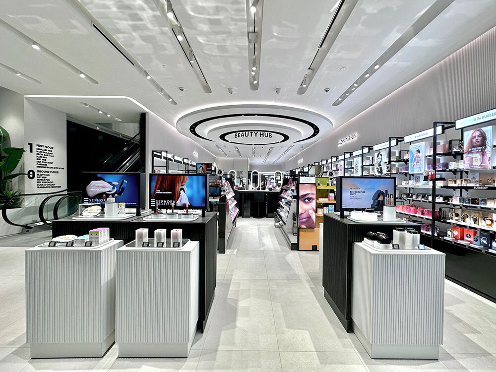 sephora'nın çok konuşulan bağdat caddesi amiral mağazasına yakından bakın 7