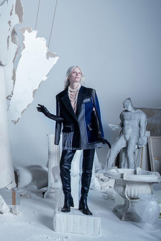 zara, boykot çağrıları üzerine kampanyasını geri çekti 18 zara, boykot çağrıları üzerine kampanyasını geri çekti
