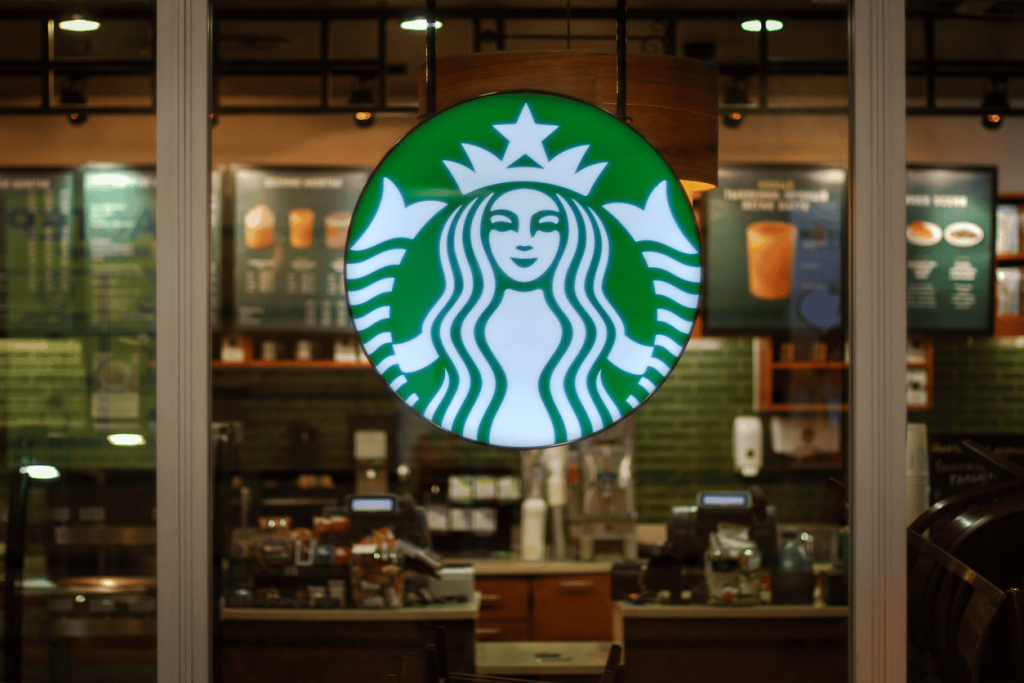 starbucks'ın mağaza ambiyansına odaklanması gelecek trendlerinin i̇şareti mi?