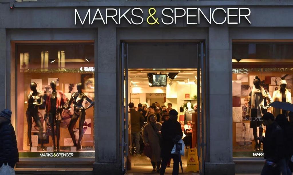 boxing day ve tatil günlerinde mağazalar kepenk i̇ndiriyor: m&s ve next’ten örnek adım 2 ms