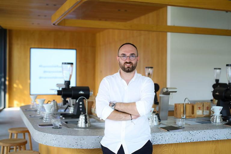 EspressoLab’dan In-Store Perakende Medya Örneği: Mağaza İçi Dijital Menuboardlarda Reklam Kullanımı