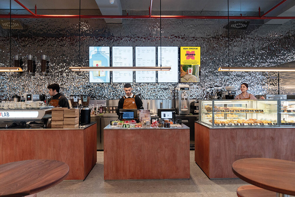espressolab'dan in-store perakende medya örneği: mağaza i̇çi dijital menü menuboardlarda reklam kullanımı