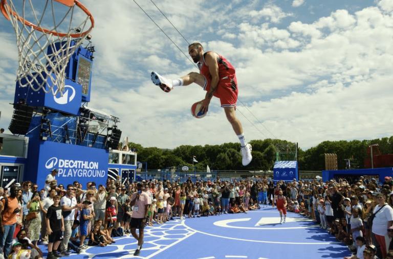 2024 Olimpiyatları: Decathlon, Olimpiyat Ortaklığını Ticari Başarıya Dönüştürüyor