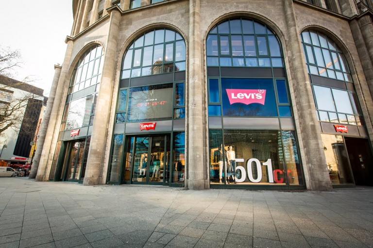 Levi Strauss, Büyümeyi Teşvik Etmek İçin Dockers’ın Stratejik İncelemesini Başlatıyor