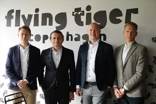 flying tiger copenhagen, i̇lk mağazasının kapılarını açtı