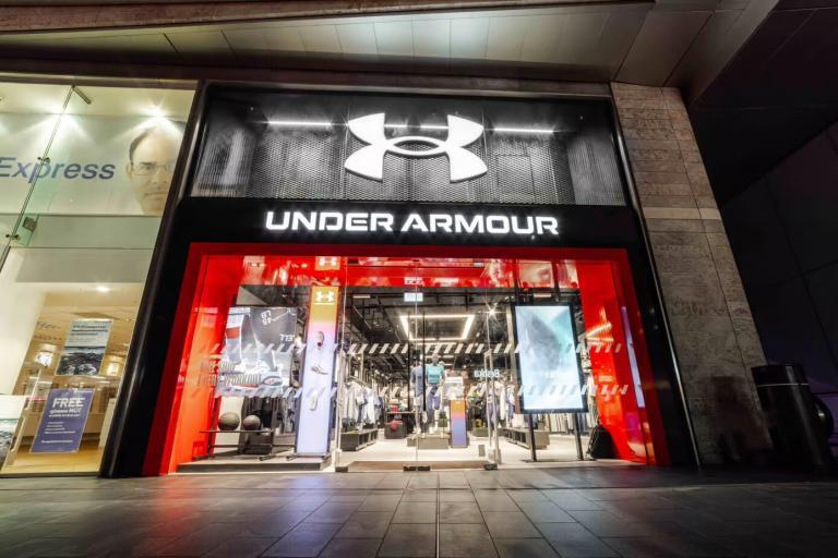 Under Armour’da “Stratejik Reset” Dönemi: Performans Markası Olmak Artık Yetiyor mu?