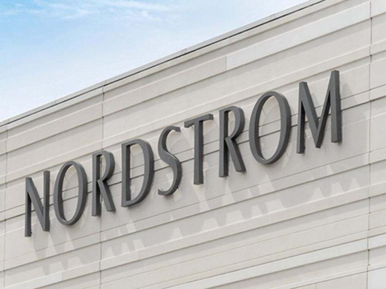 Nordstrom, Satış Artışıyla Beklentileri Aştı ve Büyümeye Odaklandı