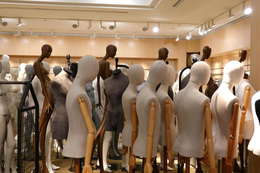 nordstrom ailesi, 4 milyar dolarlık anlaşmayla lüks perakende zincirini özelleştirecek
