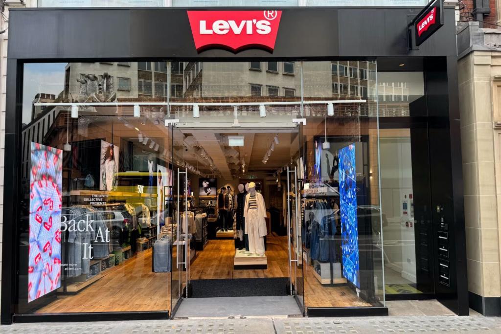 levis