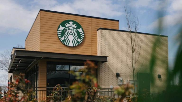 Starbucks’ın Azalan Trafiği ve Sabit Gelire Karşı Dönüşüm Planı Başarılı Olacak mı?