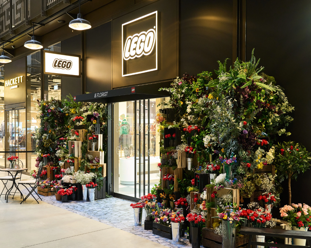 lego benzersiz mağaza deneyimlerini nasıl oluşturuyor?