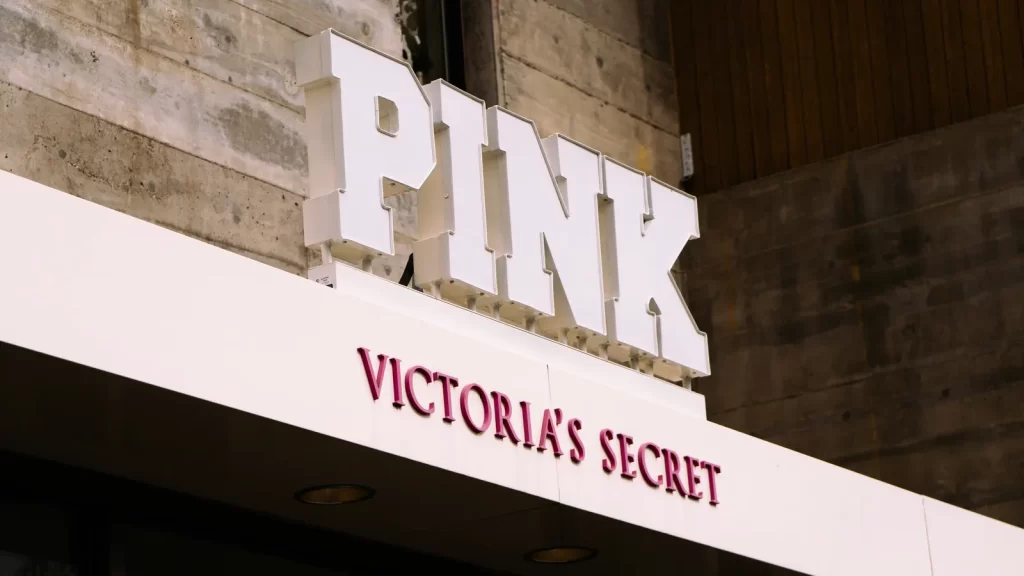 victoria’s secret’te liderlik etkisi: i̇kinci çeyrekte beklentilerin üzerinde sonuç