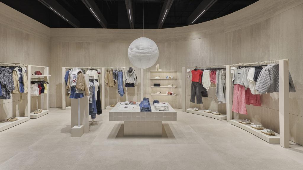 zara, manchester'da yeni yüksek teknoloji mağaza konseptini tanıttı 5 img 2927