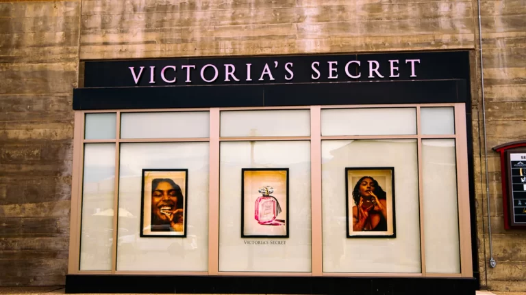 Victoria’s Secret: Üçüncü Çeyrekte Gelen Sürpriz Güçlenme ve Yenilenen Strateji