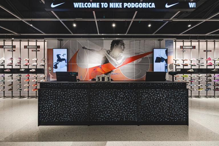 Nike Satışlarında Sürpriz Artış: Zorlu Sezon Öncesi Beklentiler