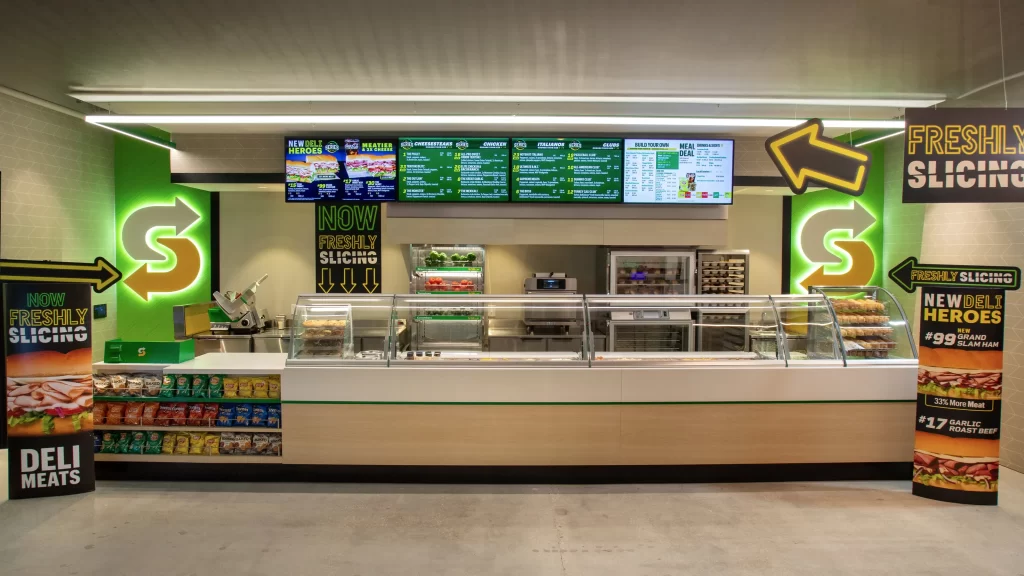 946742aa b8e6 401a 994c 6b2f97c591da subway restaurant
