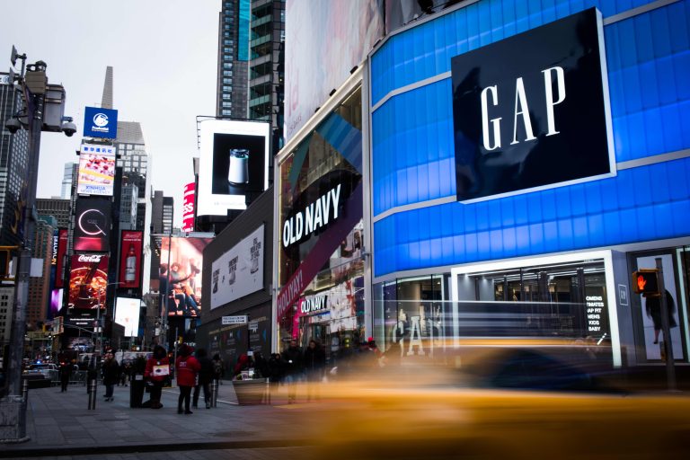Gap 2025 Üçüncü Çeyrek Performansı: Viral Kampanya, Satış Artışı ve Portföy Etkisi