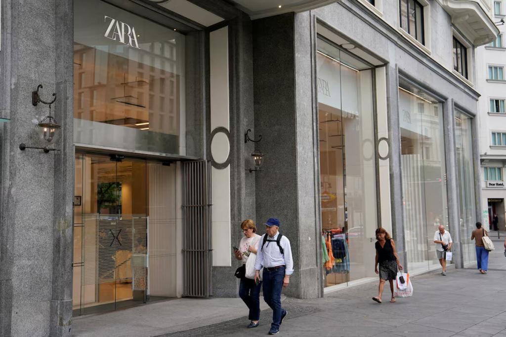 zara çalışanları black friday öncesi avrupa genelinde protestoya hazırlanıyor