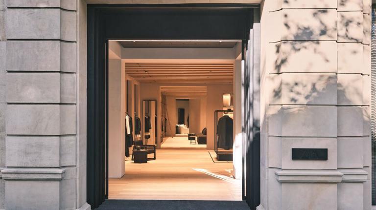 “Fast-Fashion”dan “Fast-Couture”e: Zara’nın Barselona’daki Yeni “Tasarımcı Butiği” Projesi