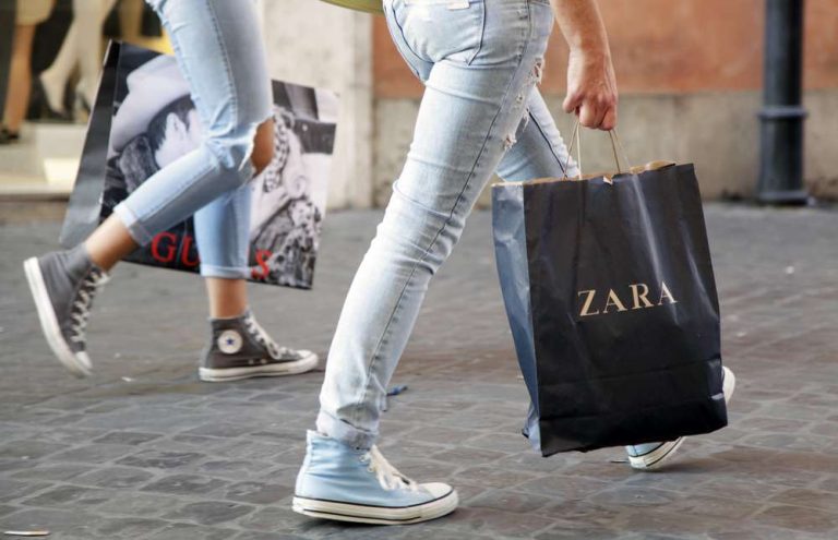 Zara, Tarihine Veda Ediyor: İlk Mağaza 50 Yıl Sonra Kapanıyor