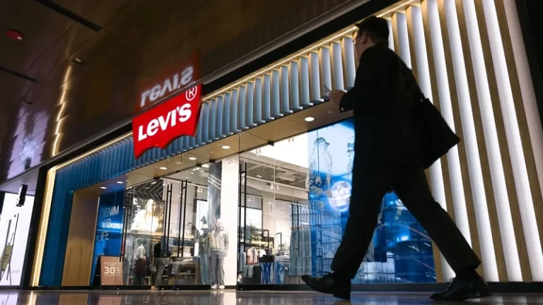 Levi’s, Kadın Müşteriye ve Premium Segmente Odaklanıyor